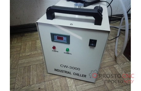 БУ лазерний верстат (гравер) з робочим полем 40х30 см та трубкою 80 Вт