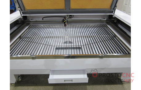 Лазерний верстат Expert 1610