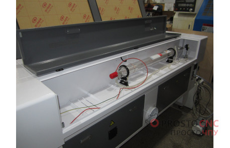 Лазерний верстат Expert 1610