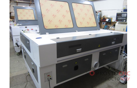 Лазерний верстат Expert 1610