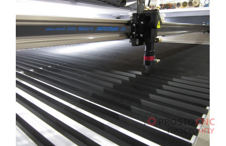 Лазерний верстат Expert 1610